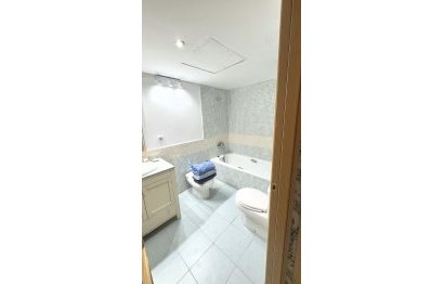 Resale - Ground floor apartment - Marbella - Guadalmina Baja