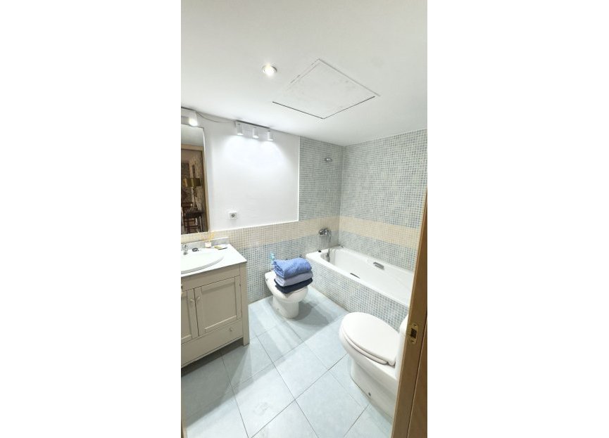 Resale - Ground floor apartment - Marbella - Guadalmina Baja