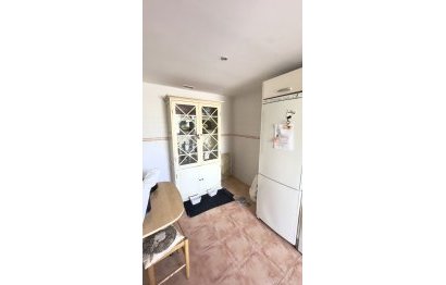 Resale - Ground floor apartment - Marbella - Guadalmina Baja