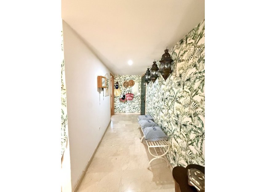 Resale - Ground floor apartment - Marbella - Guadalmina Baja