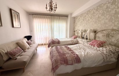 Resale - Ground floor apartment - Marbella - Guadalmina Baja