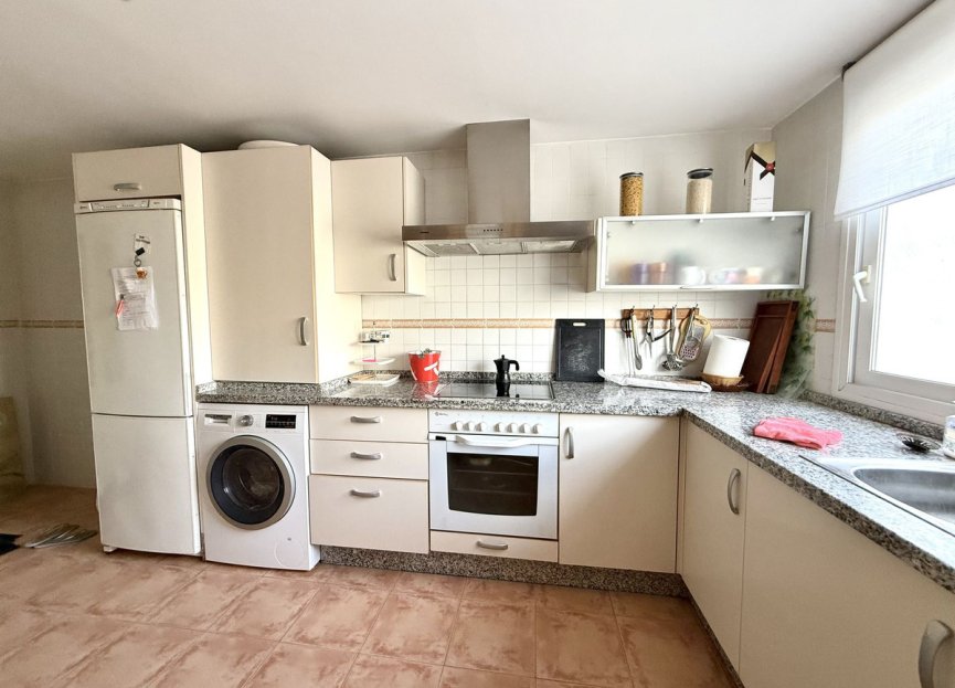 Resale - Ground floor apartment - Marbella - Guadalmina Baja