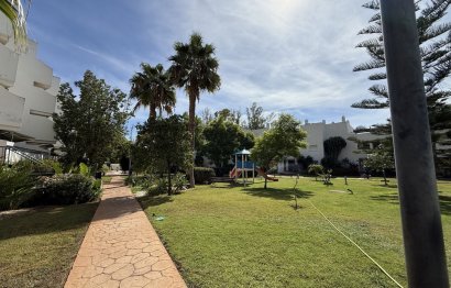 Resale - Ground floor apartment - Marbella - Guadalmina Baja