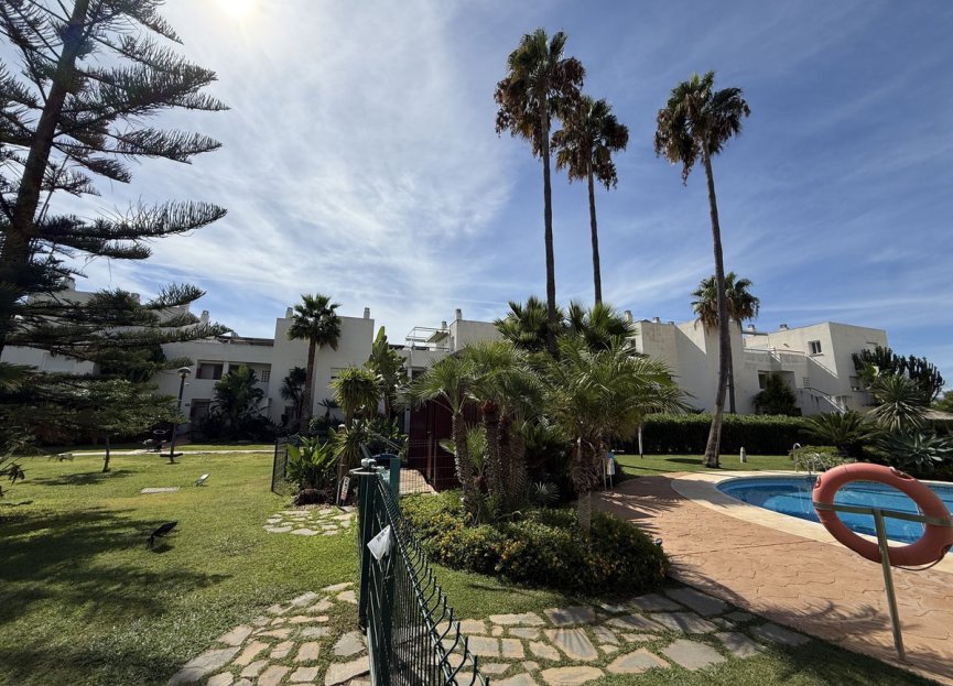 Resale - Ground floor apartment - Marbella - Guadalmina Baja