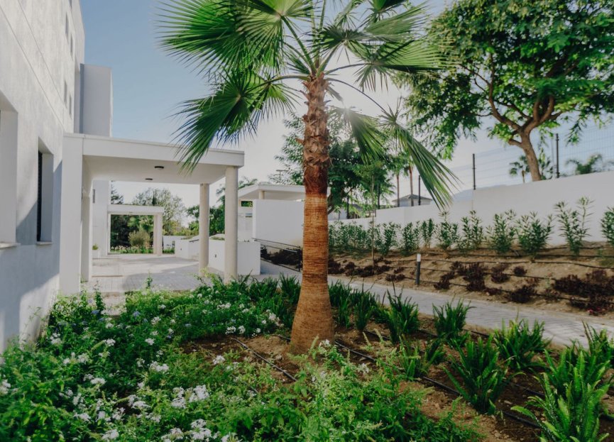 Resale - Ground floor apartment - Estepona - Selwo