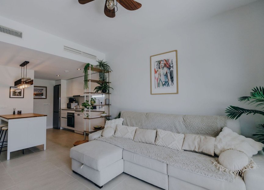 Resale - Ground floor apartment - Estepona - Selwo