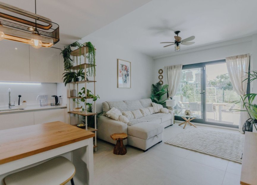 Resale - Ground floor apartment - Estepona - Selwo