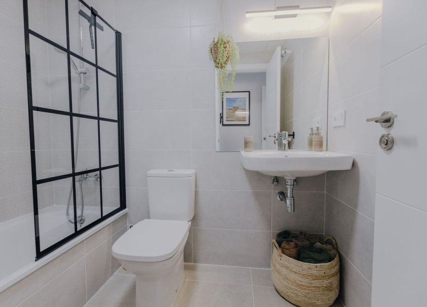 Resale - Ground floor apartment - Estepona - Selwo