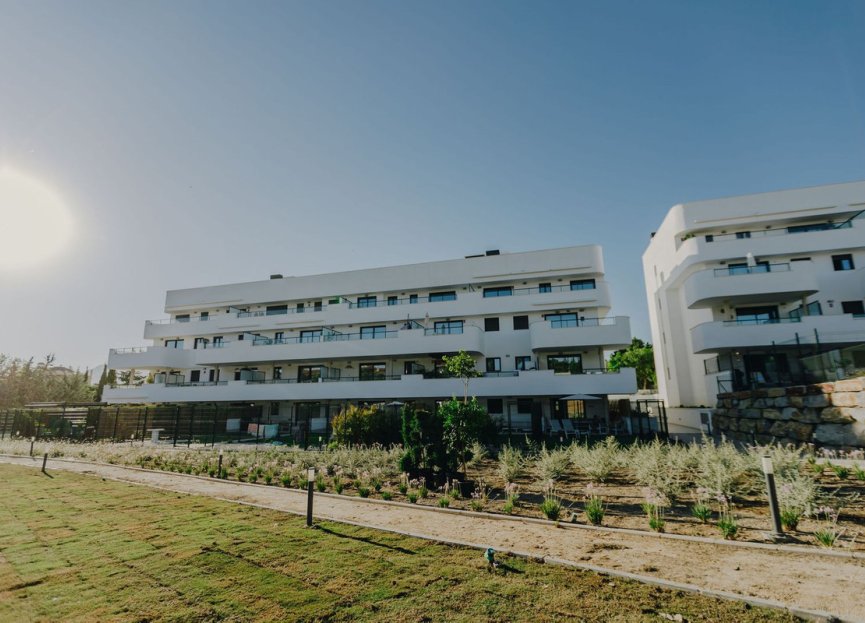 Resale - Ground floor apartment - Estepona - Selwo