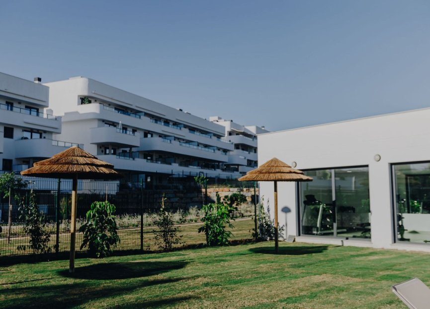 Resale - Ground floor apartment - Estepona - Selwo