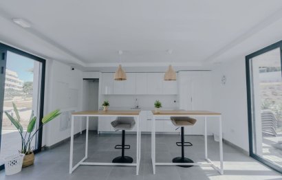 Resale - Ground floor apartment - Estepona - Selwo