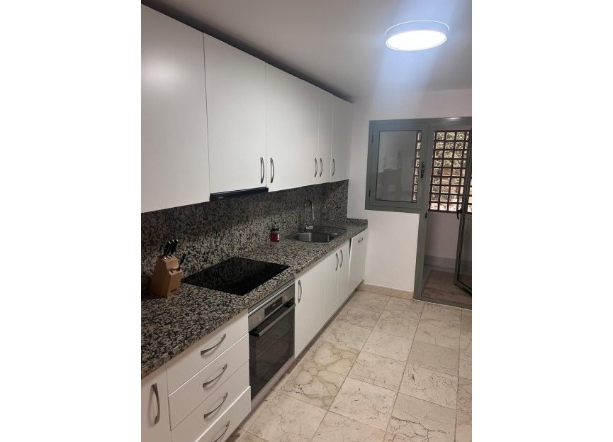 Resale - Ground floor apartment - Benahavís - Benahavís Centro