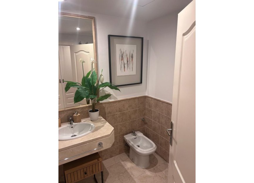 Resale - Ground floor apartment - Benahavís - Benahavís Centro