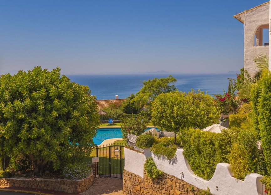 Resale - Apartment - Middle Floor Apartment - Marbella - Altos de los Monteros