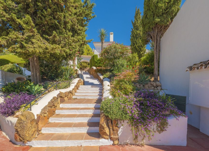 Resale - Apartment - Middle Floor Apartment - Marbella - Altos de los Monteros