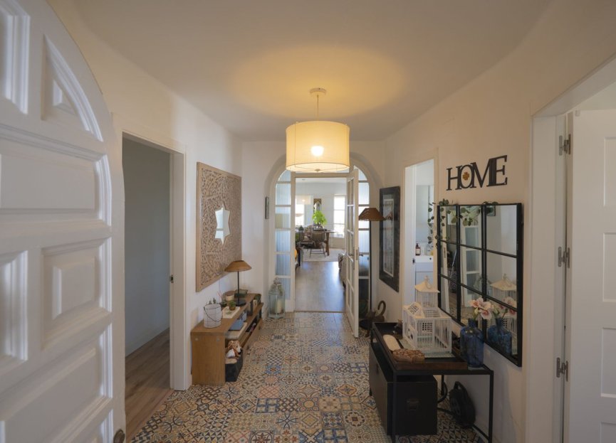 Resale - Apartment - Middle Floor Apartment - Marbella - Altos de los Monteros