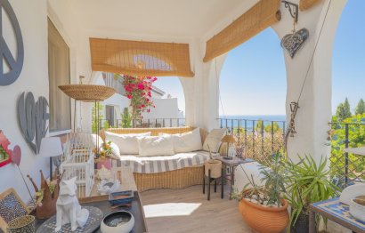 Resale - Apartment - Middle Floor Apartment - Marbella - Altos de los Monteros