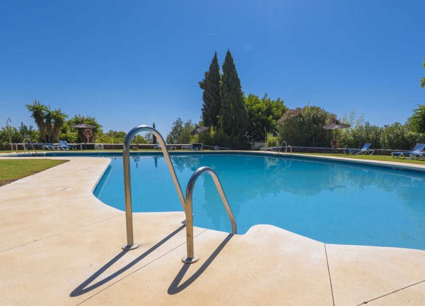 Resale - Apartment - Middle Floor Apartment - Marbella - Altos de los Monteros