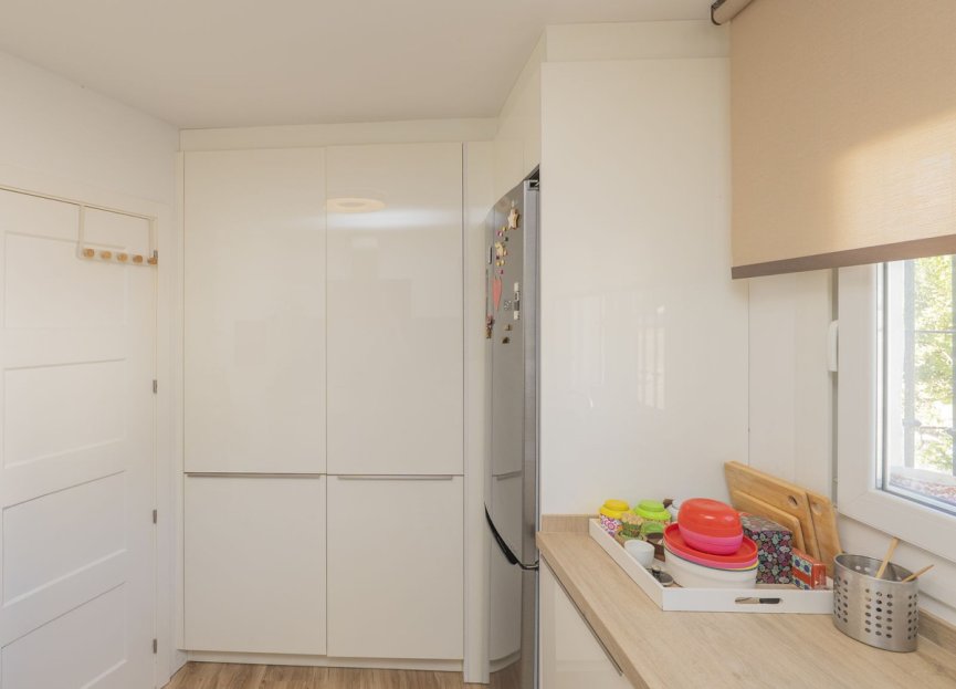 Resale - Apartment - Middle Floor Apartment - Marbella - Altos de los Monteros