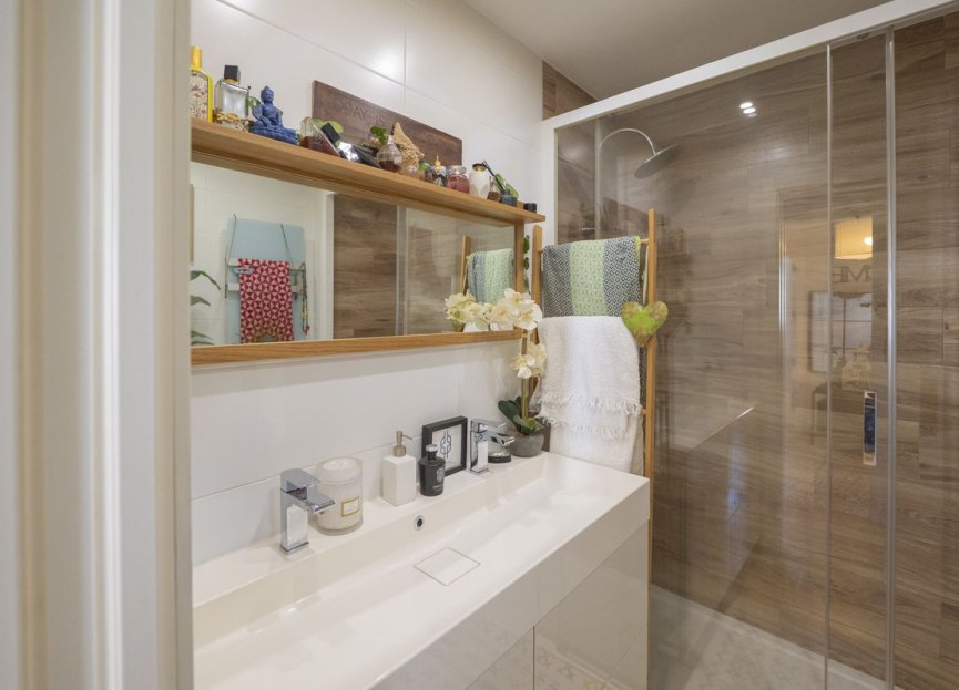 Resale - Apartment - Middle Floor Apartment - Marbella - Altos de los Monteros