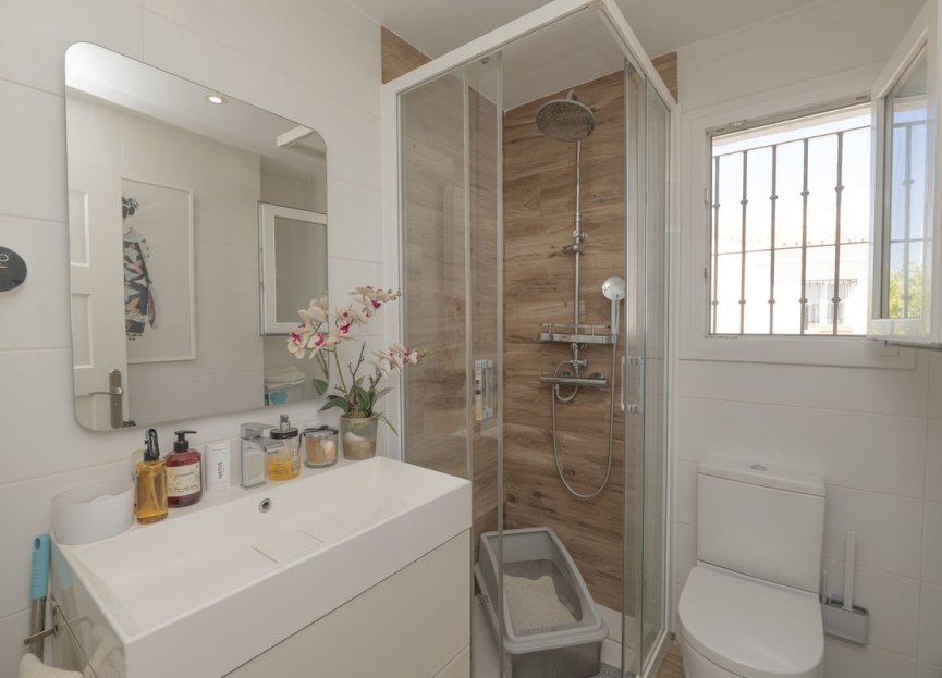 Resale - Apartment - Middle Floor Apartment - Marbella - Altos de los Monteros