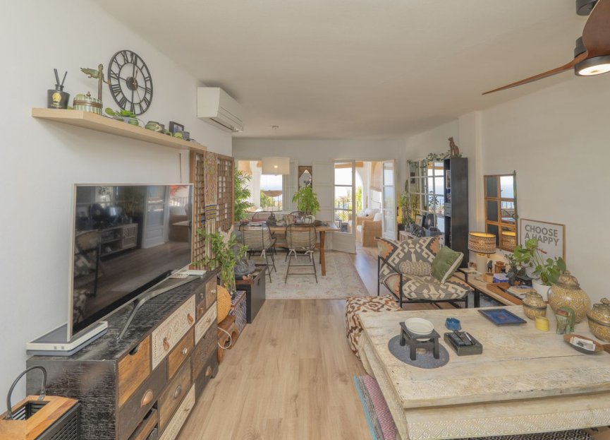 Resale - Apartment - Middle Floor Apartment - Marbella - Altos de los Monteros