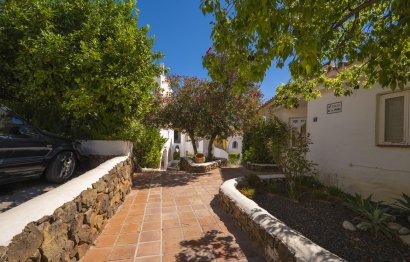 Resale - Apartment - Middle Floor Apartment - Marbella - Altos de los Monteros