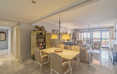 Resale - Apartment - Middle Floor Apartment - Estepona - Hacienda del Sol