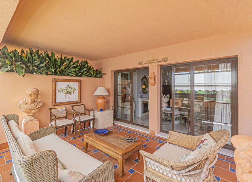 Resale - Apartment - Middle Floor Apartment - Estepona - Hacienda del Sol