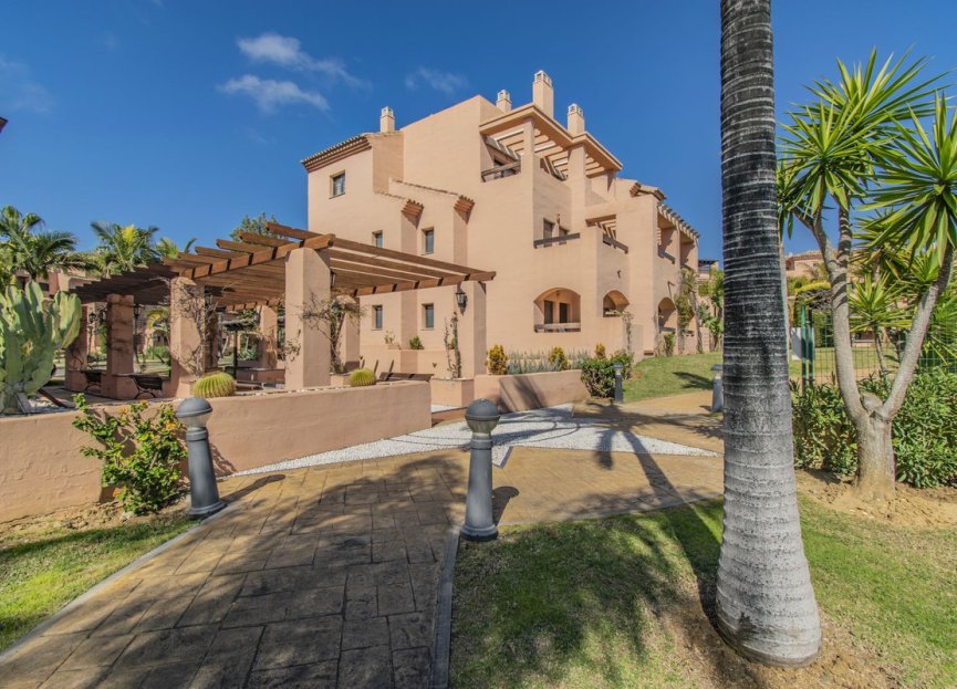Resale - Apartment - Middle Floor Apartment - Estepona - Hacienda del Sol