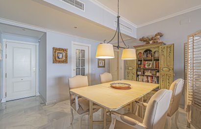 Resale - Apartment - Middle Floor Apartment - Estepona - Hacienda del Sol