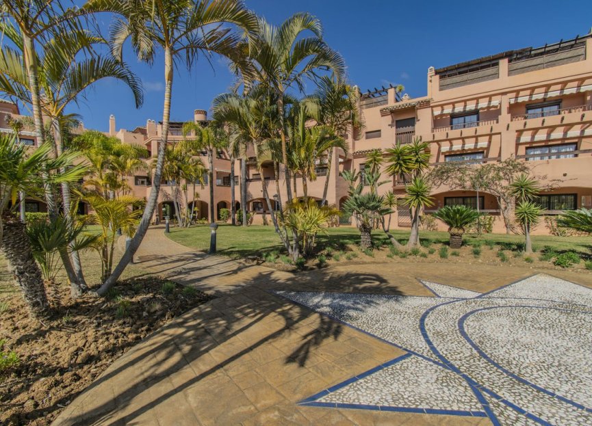 Resale - Apartment - Middle Floor Apartment - Estepona - Hacienda del Sol