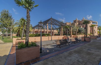 Resale - Apartment - Middle Floor Apartment - Estepona - Hacienda del Sol