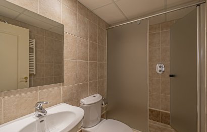 Resale - Apartment - Middle Floor Apartment - Estepona - Hacienda del Sol