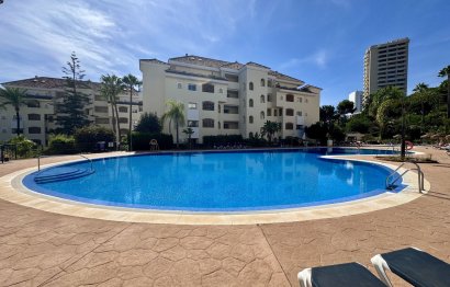 Resale - Apartment - Middle Floor Apartment - Marbella - Elviria