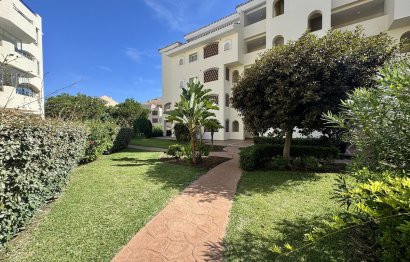 Resale - Apartment - Middle Floor Apartment - Marbella - Elviria