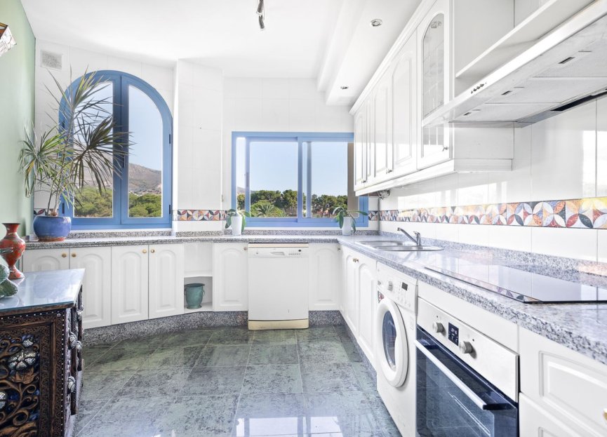 Resale - Apartment - Penthouse - Benalmádena - Torrequebrada