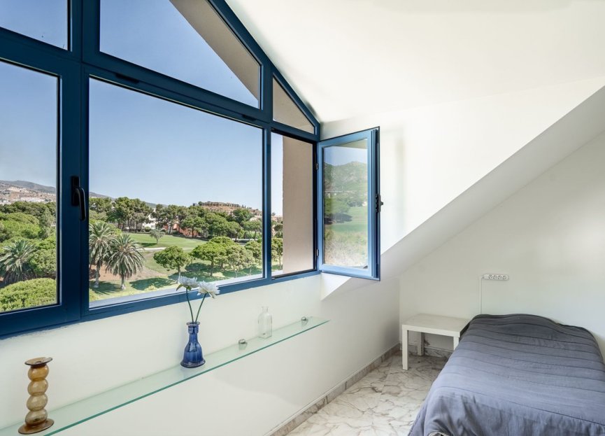 Resale - Apartment - Penthouse - Benalmádena - Torrequebrada