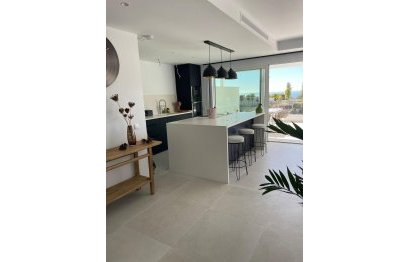 Resale - Apartment - Middle Floor Apartment - Benalmádena - Benalmadena Costa