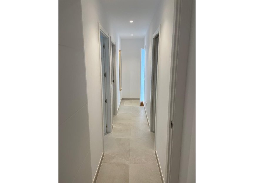 Resale - Apartment - Middle Floor Apartment - Benalmádena - Benalmadena Costa