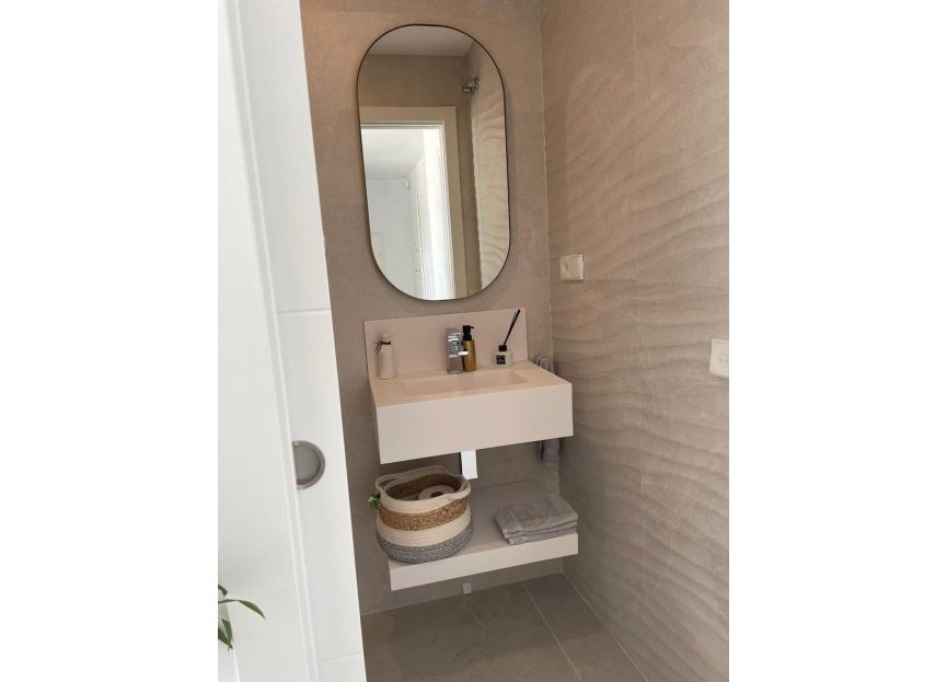 Resale - Apartment - Middle Floor Apartment - Benalmádena - Benalmadena Costa