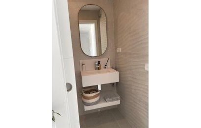 Resale - Apartment - Middle Floor Apartment - Benalmádena - Benalmadena Costa