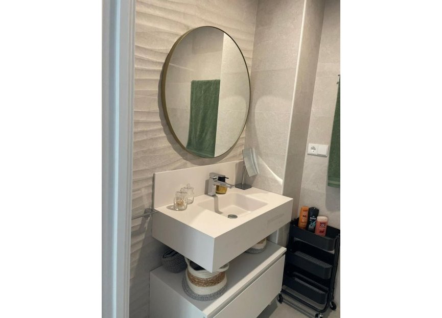 Resale - Apartment - Middle Floor Apartment - Benalmádena - Benalmadena Costa