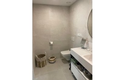 Resale - Apartment - Middle Floor Apartment - Benalmádena - Benalmadena Costa