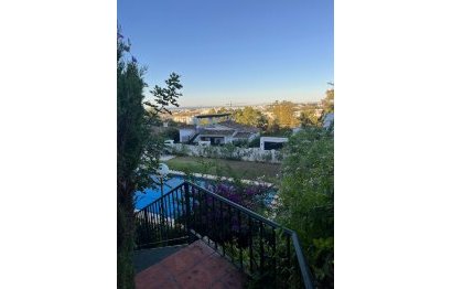 Resale - Apartment - Duplex - Marbella - Nueva Andalucia