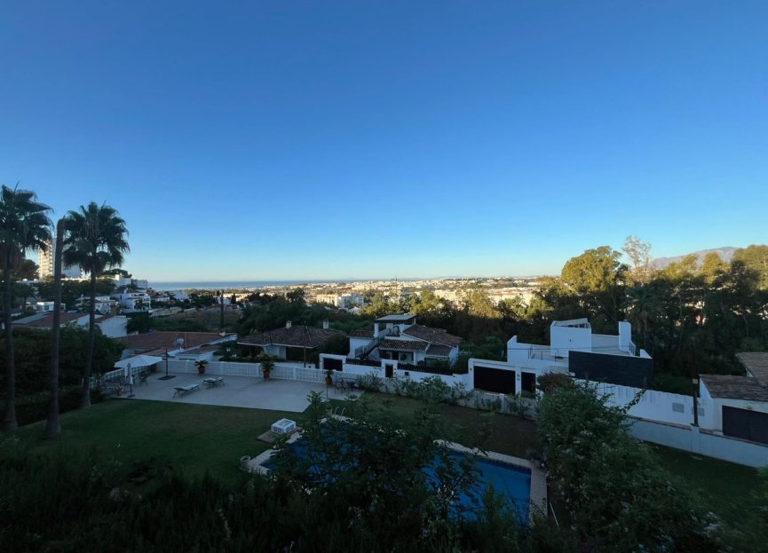 Resale - Apartment - Duplex - Marbella - Nueva Andalucia