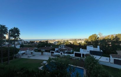 Resale - Apartment - Duplex - Marbella - Nueva Andalucia