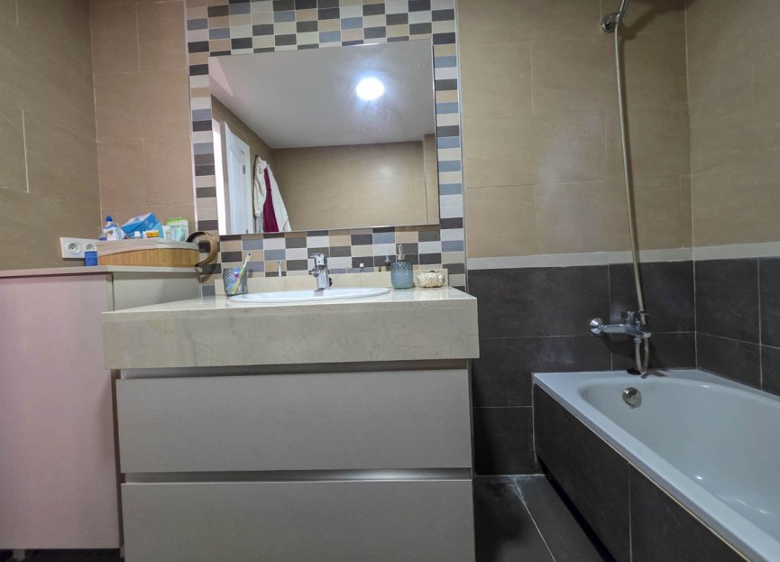 Resale - Apartment - Middle Floor Apartment - Manilva - La Duquesa