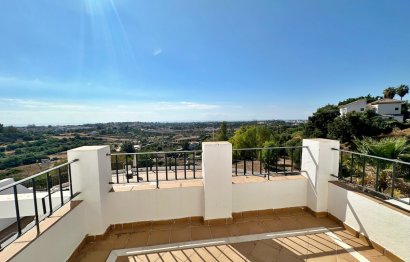 Resale - House - Semi-Detached House - Benahavís - Benahavís Centro