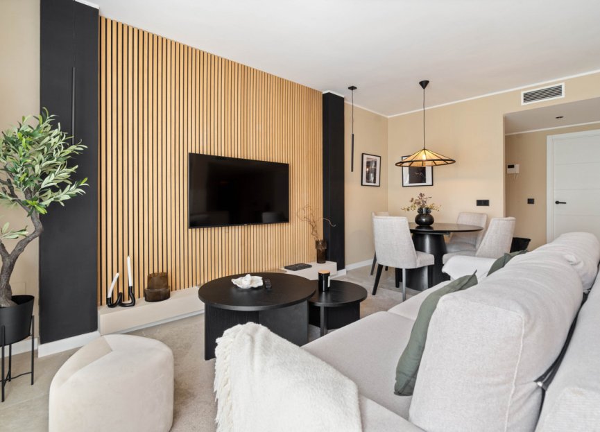 Resale - Apartment - Middle Floor Apartment - Marbella - Nueva Andalucia